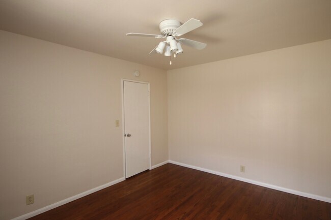 Foto del edificio - 343 S Madison Ave