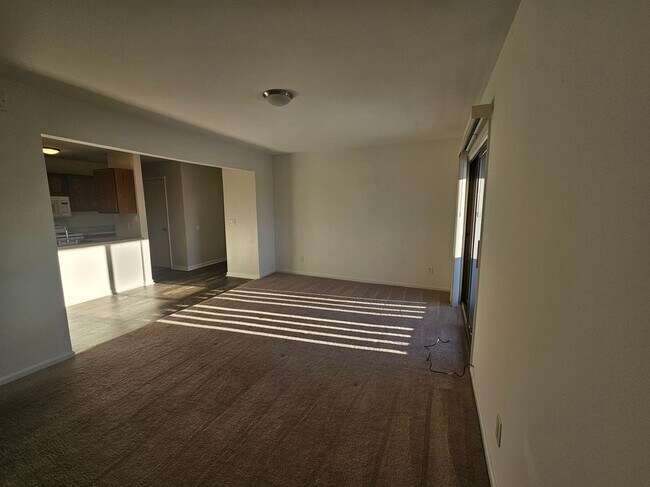 Foto del edificio - 8709 Candlewood Trail