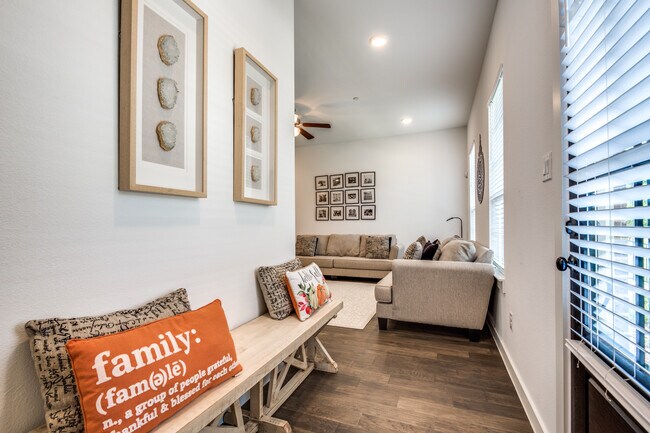 Photo - 7223 Switchgrass Rd House