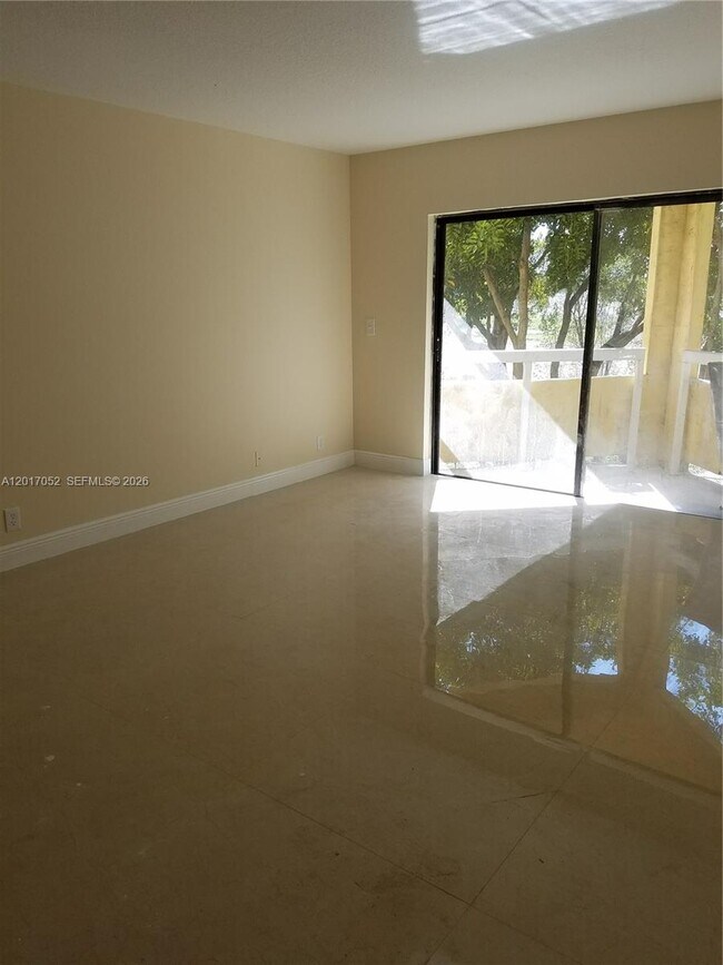 Building Photo - 8290 Lake Dr