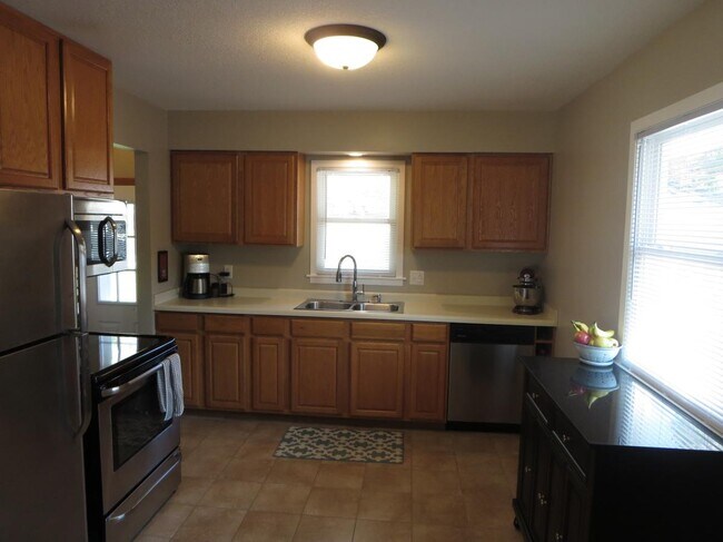 kitchen 1 - 1129 Cascade St NW