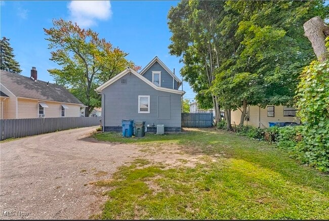 Foto del edificio - 504 W 21st St