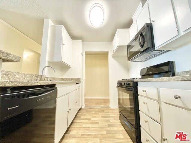 Primary Photo - 3402 Ben Lomond Pl