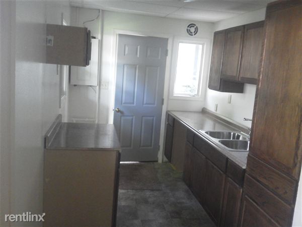 Building Photo - 2813 Greenbelt Dr
