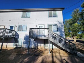 Building Photo - 803 S Logan Ave