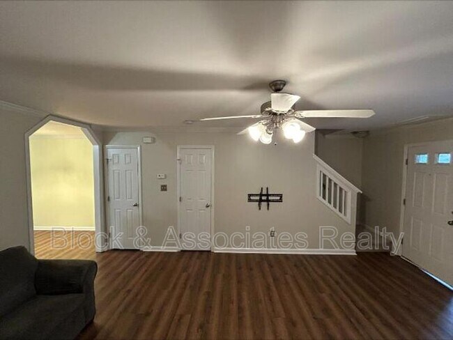 Foto del edificio - 914 Savin Landing