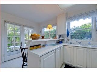 Interior View - 632 Chiquita Ave
