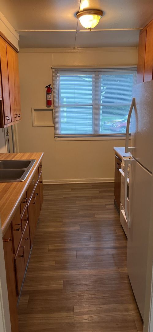 Foto del edificio - 3 BDRM Available August 2026;  Monthly ren...