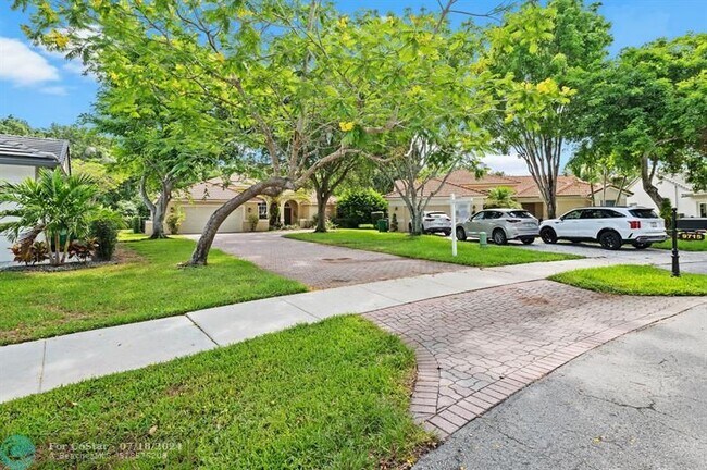 Building Photo - 9715 Ridge Trace