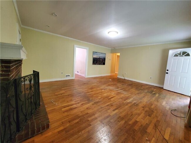 Foto del edificio - 285 Hull Rd