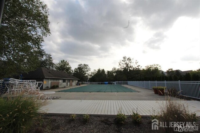 Building Photo - 5310 Ravens Crest Dr