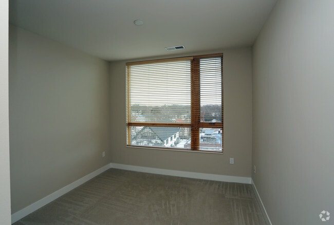 Bedroom - LightHorse 4041