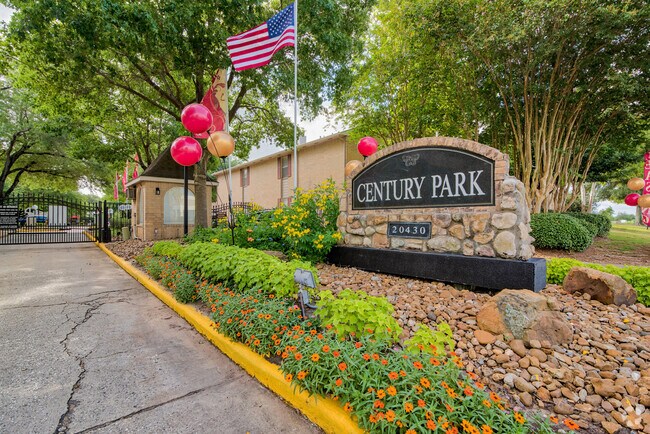 Apartments Near Veterans Memorial Landmark Plaza In Houston Tx Apartments Com