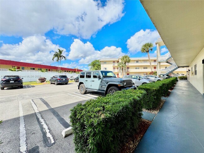 Building Photo - 4431 NW 16th St