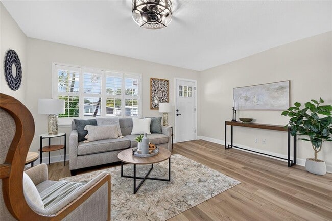 Foto del edificio - 486 49th Ave N