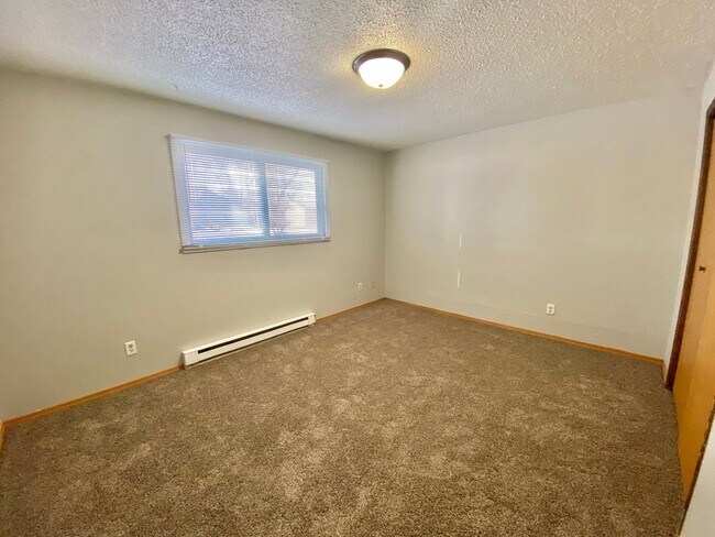 Building Photo - 2917