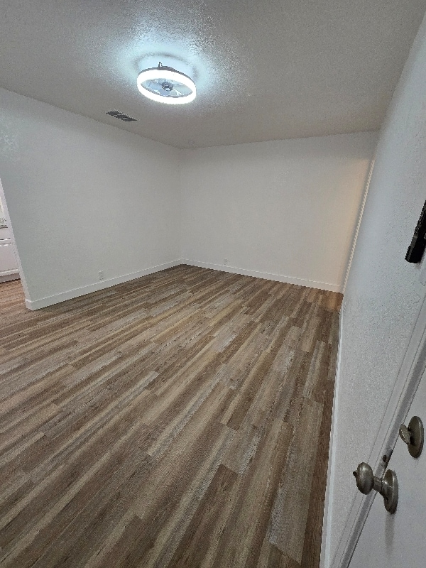 Foto del edificio - 1610 E Yale Ave