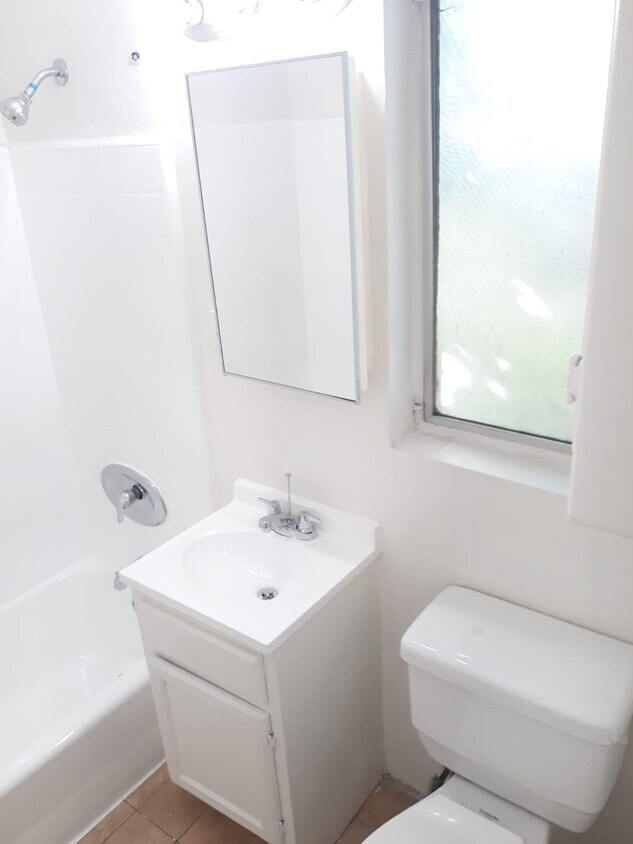 Foto principal - 2503 W 4th St