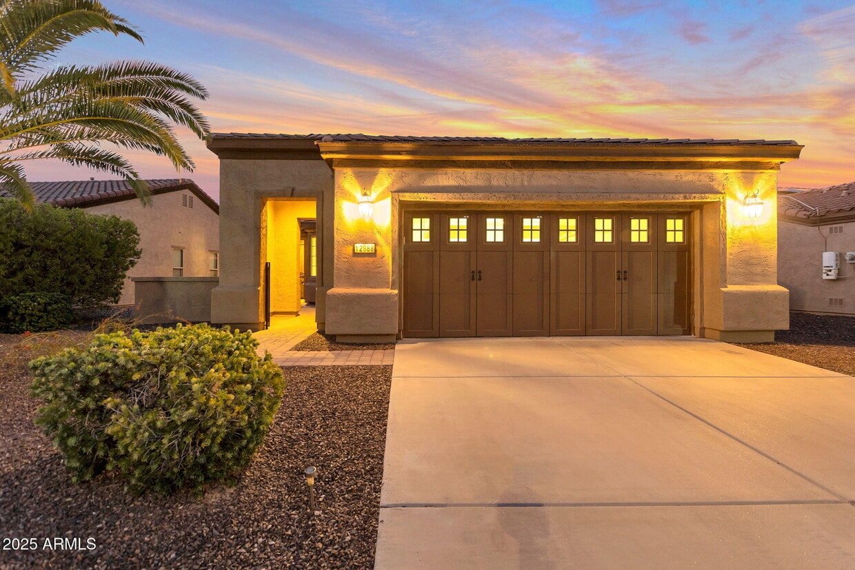 Foto principal - 12988 W Plum Rd