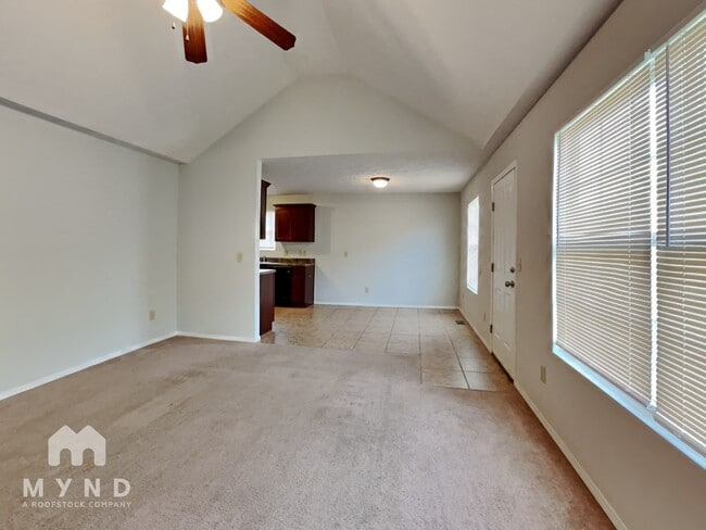 Building Photo - 1305 S Marseilles Ave