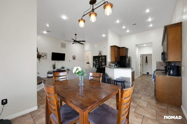 Foto del edificio - Spacious 4BR House in Las Cruces
