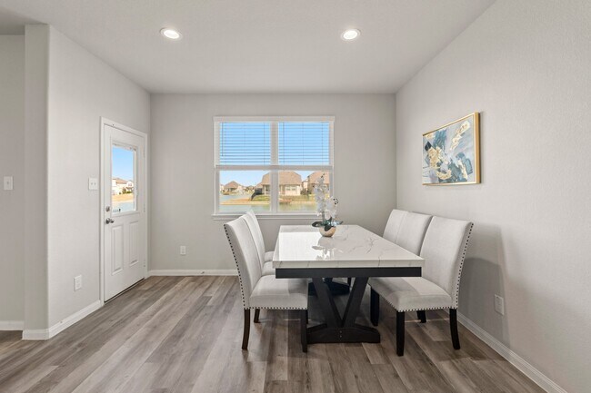 Foto del edificio - 24734 Bastiani Canvas Ln