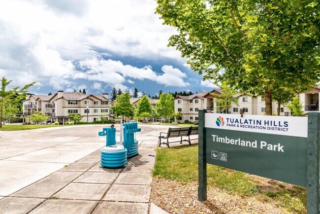 Building Photo - 11825 NW Stone Mountain Lane Unit 402