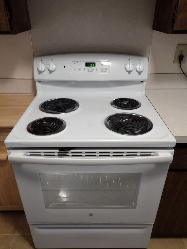 Foto del edificio - 1 bed room 1 bath in Beautiful South Eugene