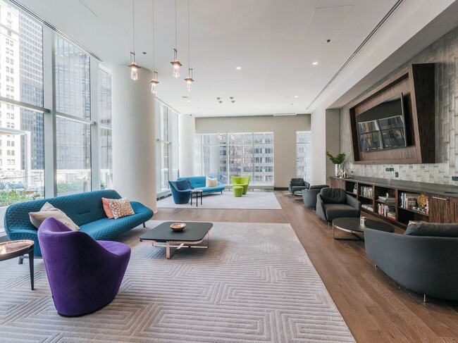 Building Photo - 300 N Michigan Ave