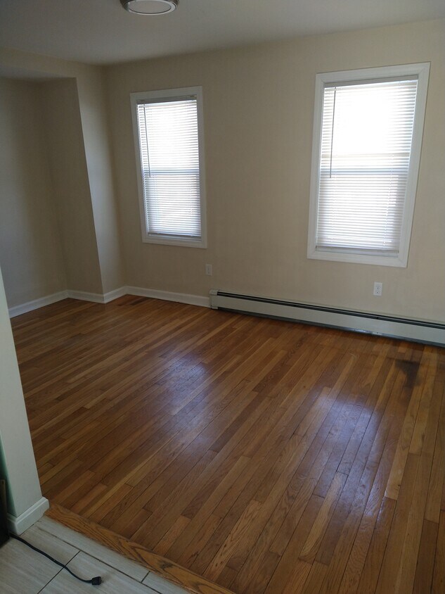 Dining Area - 13 Castle Rock Rd