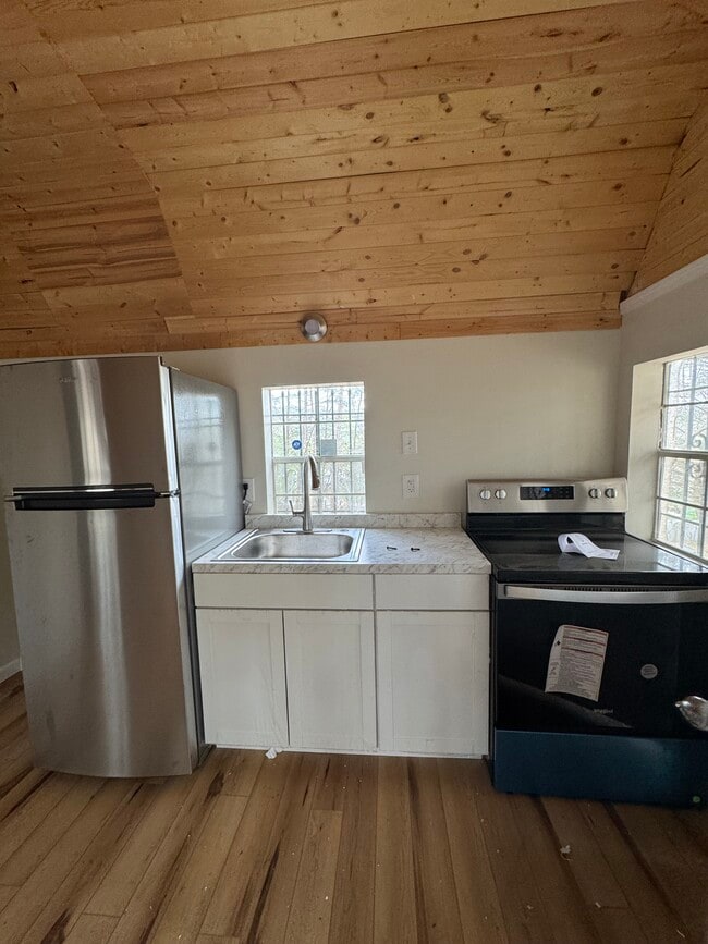 Foto del edificio - 1552 Boone Dr