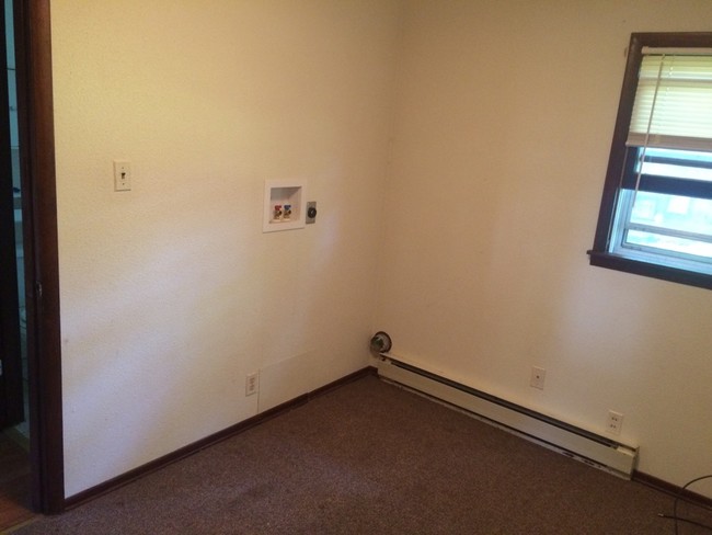 Foto del edificio - 100 Parkview Ln