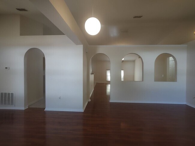 Building Photo - 3/2/2 Citrus Springs Home