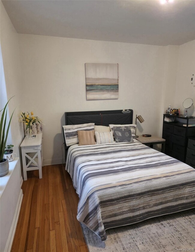 Building Photo - 62-64 Saunders St