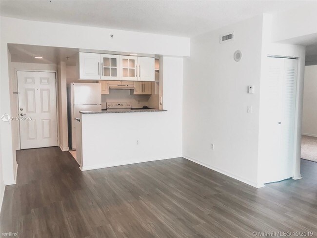 Building Photo - 2 br, 2 bath  - 615 NE 22nd St # 2 # 2