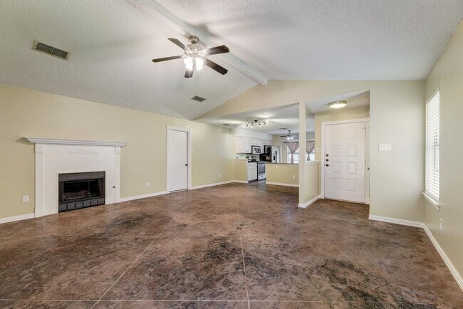 Foto del edificio - 12904 Quinn Trail