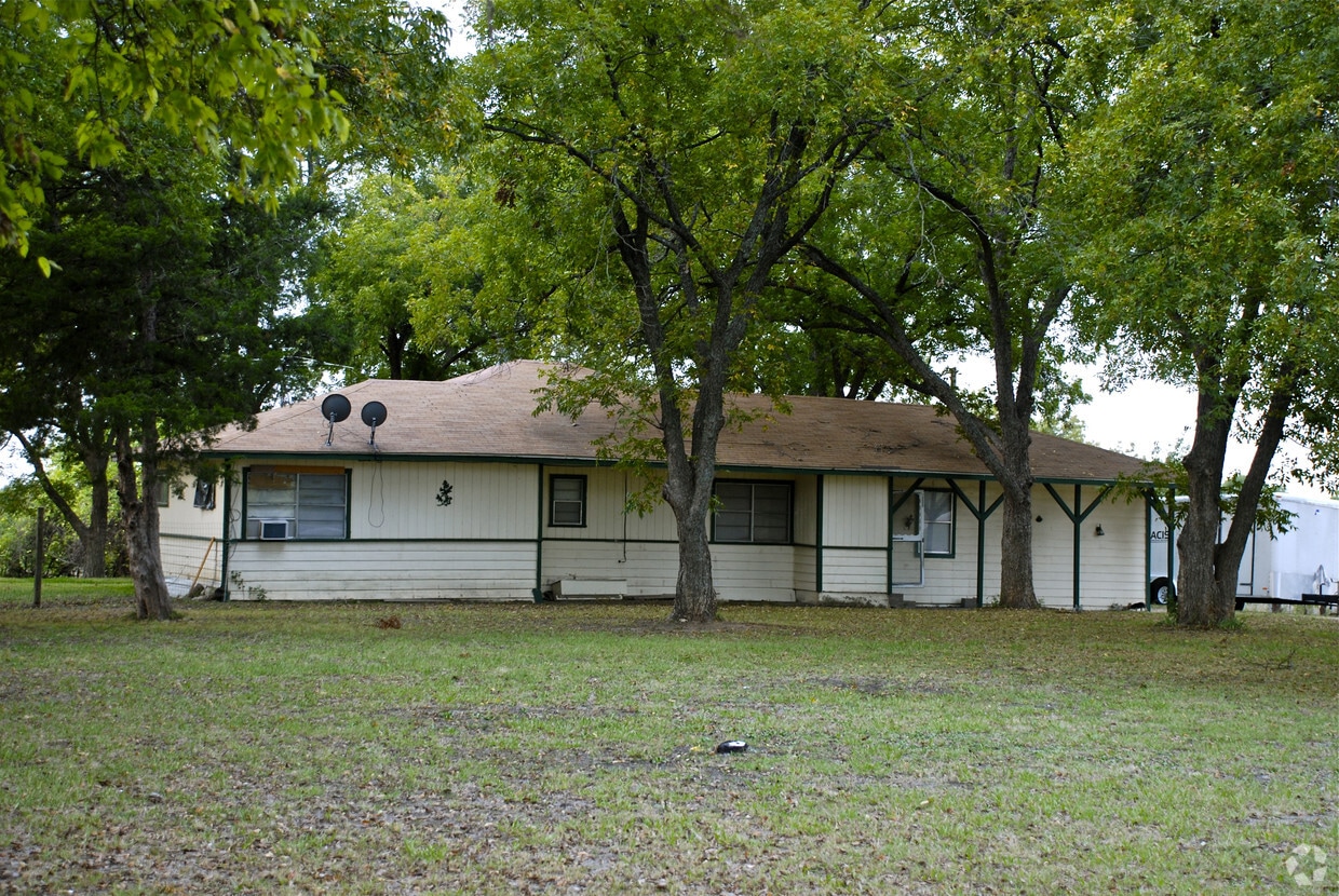 Stiff Creek Mobile Home Park Apartments in Princeton, TX