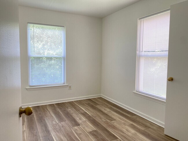 Building Photo - 760 N 41st St