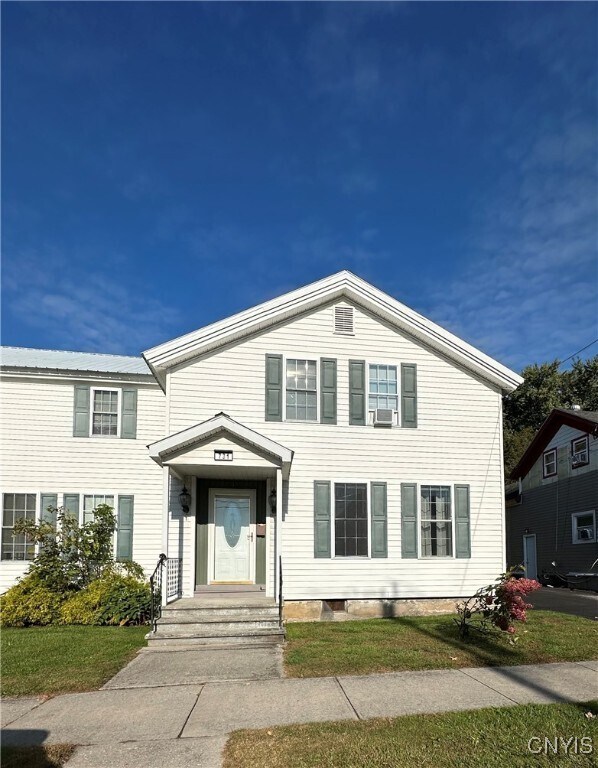 Primary Photo - 731 State St