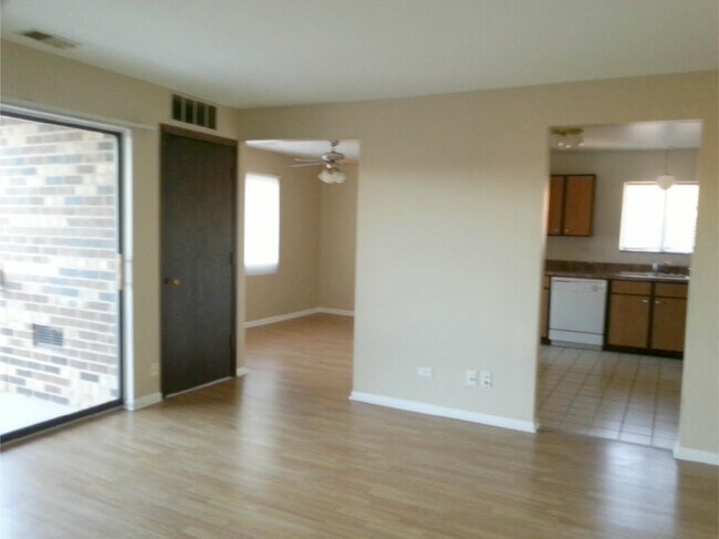 Building Photo - 9103 Franklin Ct