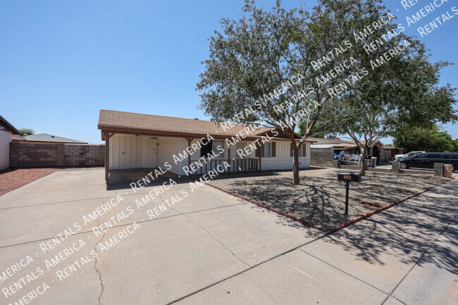 Foto del edificio - 6913 W Solano Dr N