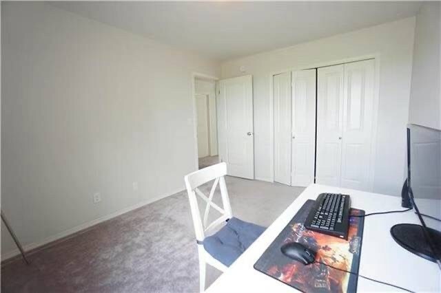 Building Photo - 147 Eagleview Rd