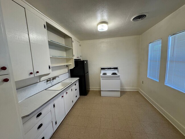 Foto del edificio - N Richardson Duplex
