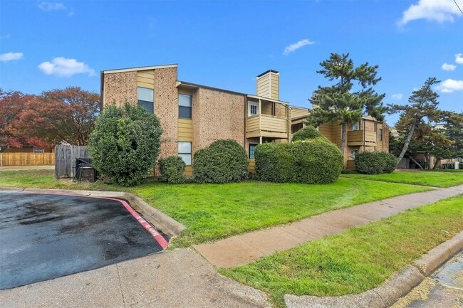 Building Photo - 6188 Vega Dr