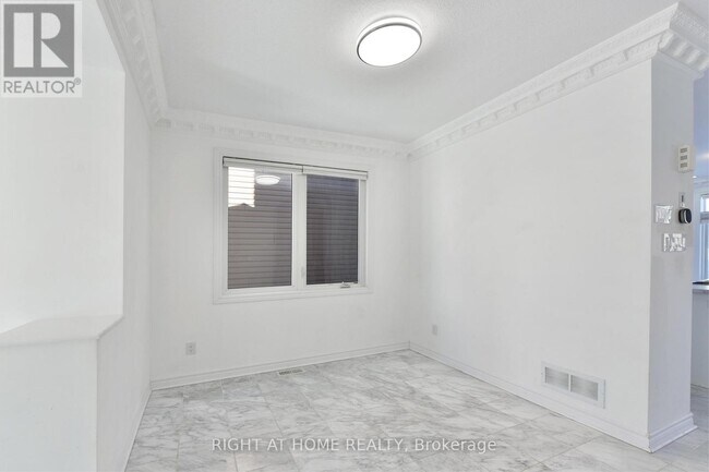 Photo du bâtiment - 107 Westover Cres