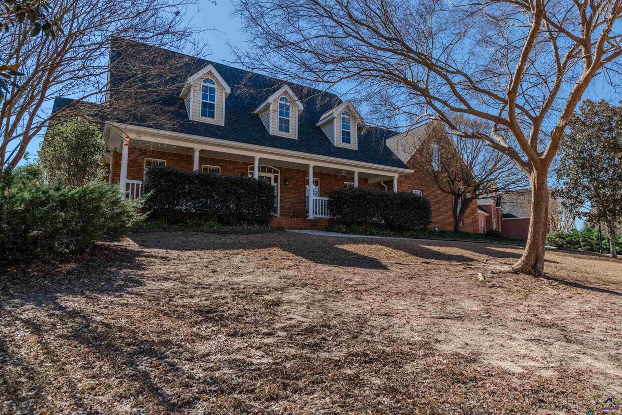 Foto principal - 611 Bay Laurel Cir