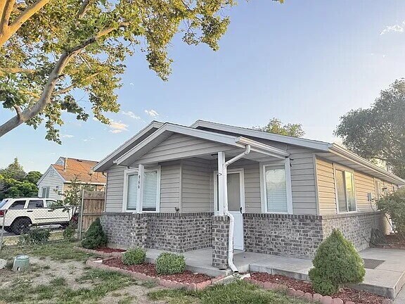 Building Photo - Adorable three bedroom home located in Salt Lake City