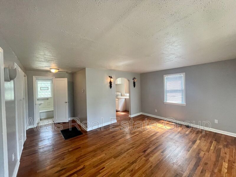 Primary Photo - 4770 S Logan St