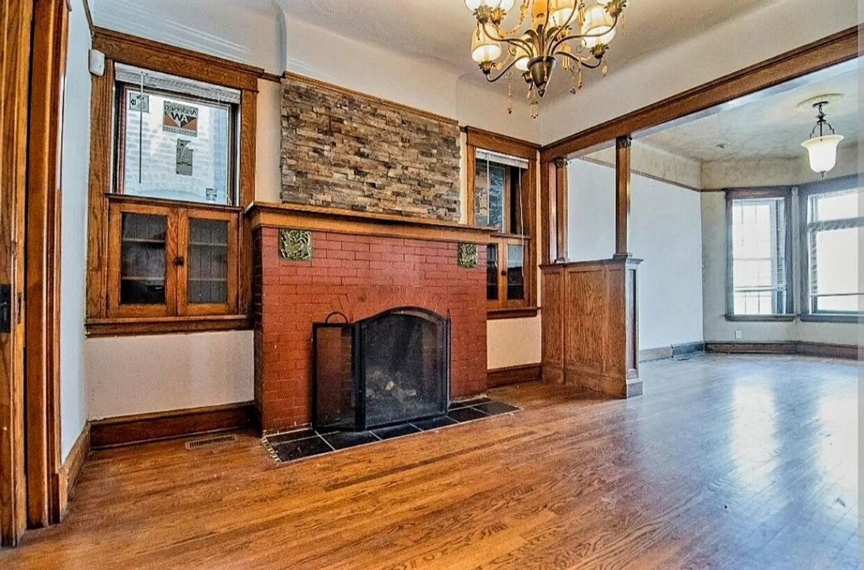 Foto principal - 4Br Home Near West Warren Blvd in Chicago