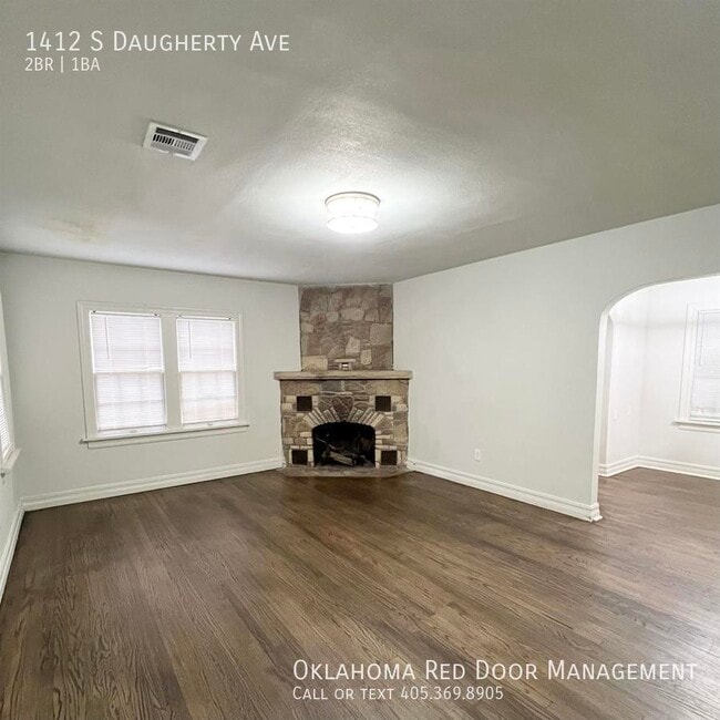 Building Photo - 1412 S Daugherty Ave